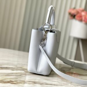 Louis Vuitton Capucines 1:1 Replica Handtas – Premium Kwaliteit in Grijsblauw 1107539753 - side view