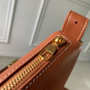 Louis Vuitton M83546 Low Key Crossbody Tas - 1:1 Replica in Echt Kalfsleer 909395917 - macro shot